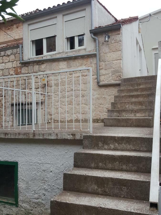 Apartmani Sole Vis Exterior foto